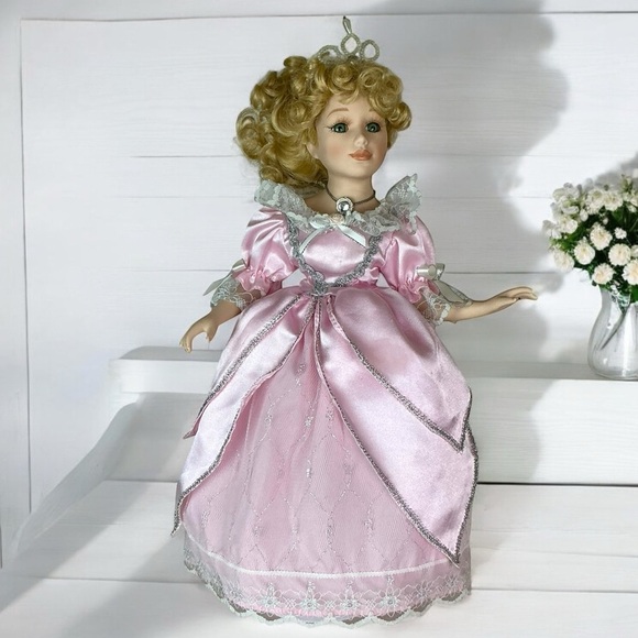 Vintage Porcelain Princess Doll Birthstone Collection April Diamond Pink 17” - Picture 1 of 16